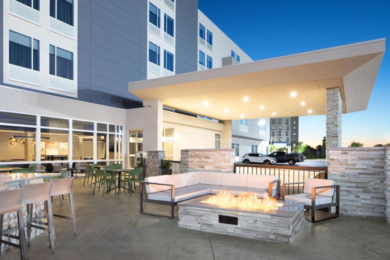 Springhill Suites By Marriott Columbia Near Fort Jackson Exterior photo
